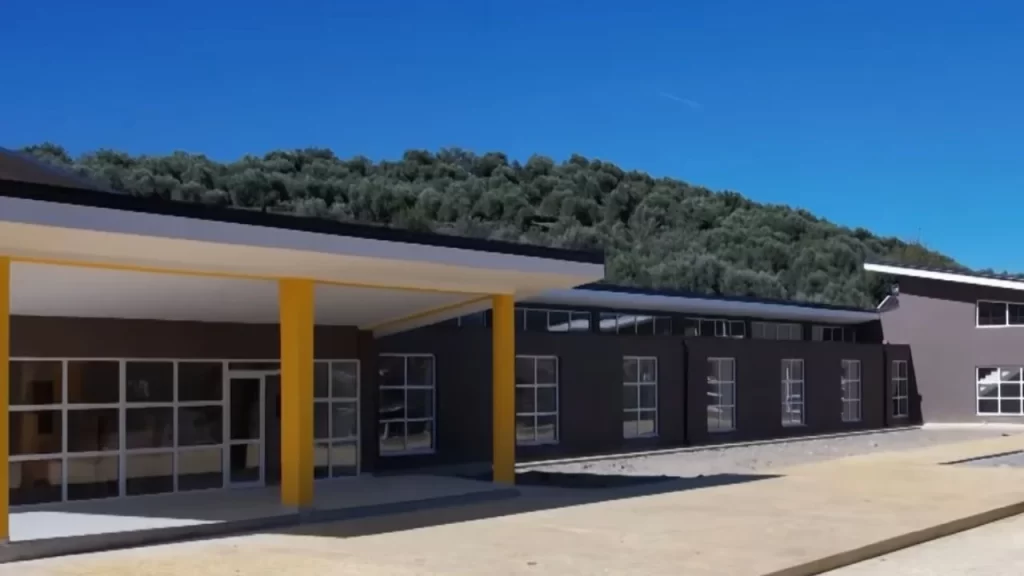 Rikonstruktohen ambientet e shkollës ‘Irakli Bozo’ në Lushnje 0 110