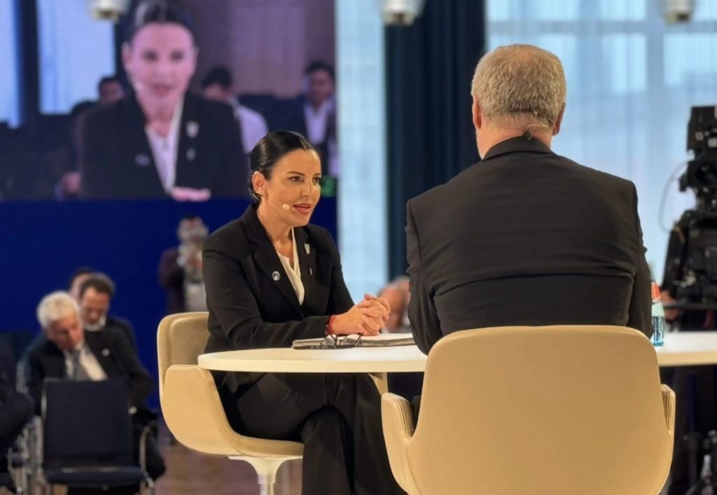 VIDEO/ Forumi Global i Dialogut në Berlin, Balluku: Investitorë gjermanë janë të interesuar për Shqipërinë 461786555 965934985574502 7071392325977344264 n