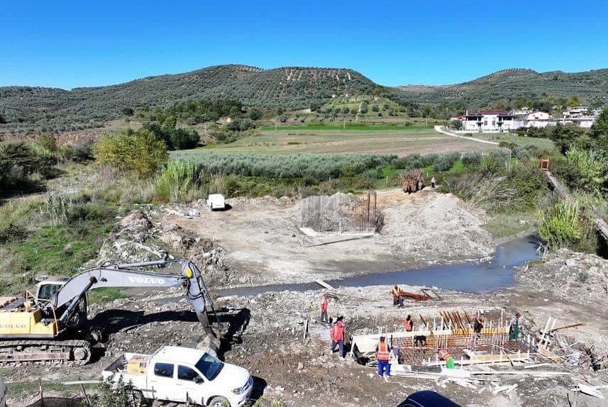 ”Ura në fshatin Lapardha 2”, Rama ndan pamjet nga puna: U shërben 2500 banorëve dhe fermerëve 461852756 1088883909273936 2301785813263738060 n