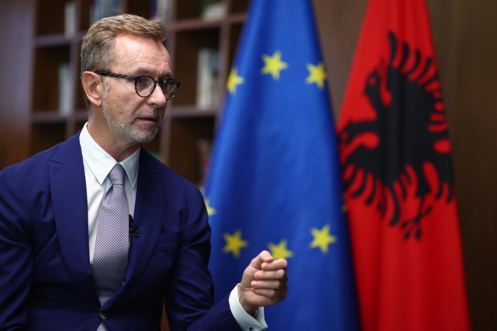 Ambasadori i BE mesazh të qartë: Dialog konstruktiv politik 53645997152 f5ceff8441 k