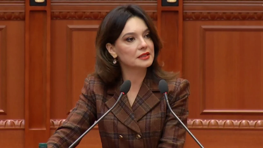 Spiropali: Shqipëria, protagoniste e rëndësishme e kontributeve për siguri e paqe IMG 8998