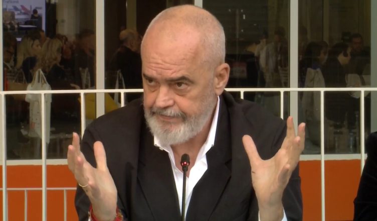 “Ulni rrogat e deputetëve, rritni pensionet”, si përgjigjet Rama Screenshot 5 28 752x440 1