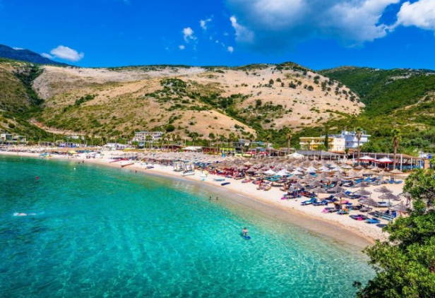 “Daily Express”: Shqipëria, më e bukur se Greqia dhe Kroacia Shqiperia