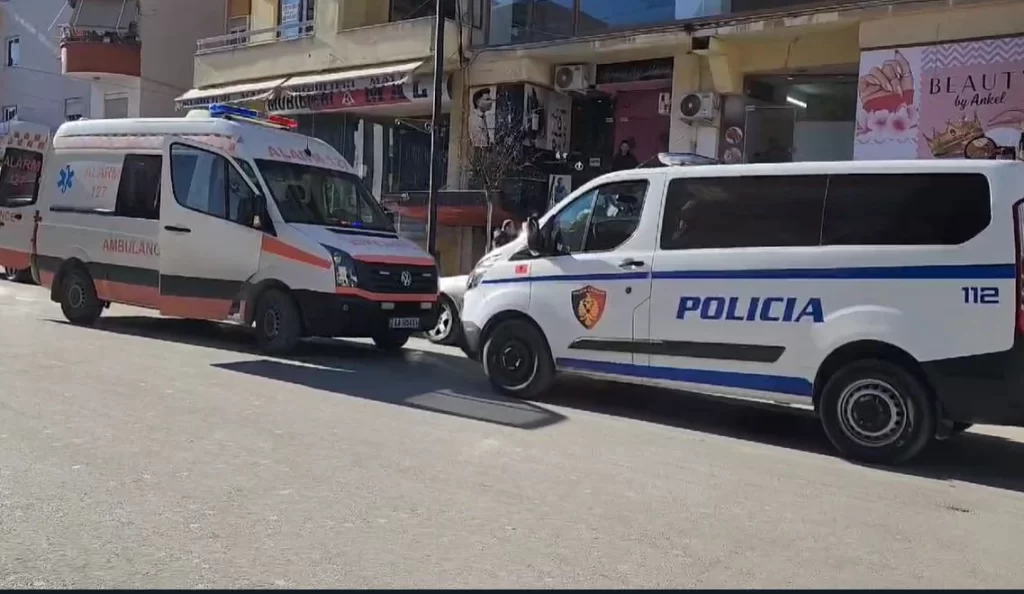 Gruaja bie nga kati i 7 i pallatit, niset me shenja jete në spital aarfsdfdsf
