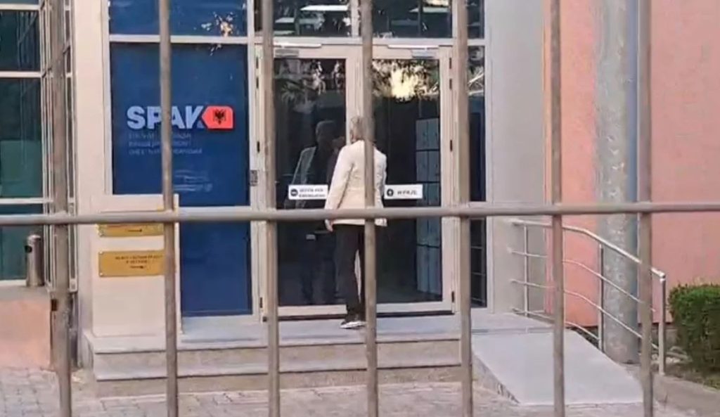 beci