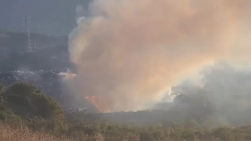 Shuhet zjarri në fushën e mbetjeve urbane në Elbasan p sd 8