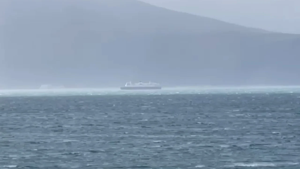 Mot i keq në Vlorë, era e fortë krijon probleme IMG 0289