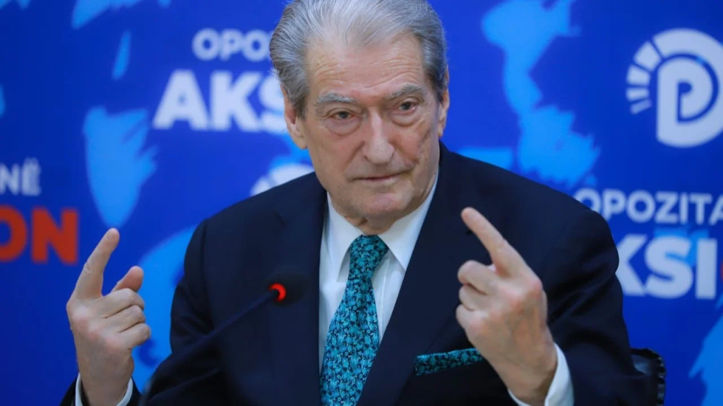 Berisha paralajmëron punonjësit e administratës IMG 0331 2