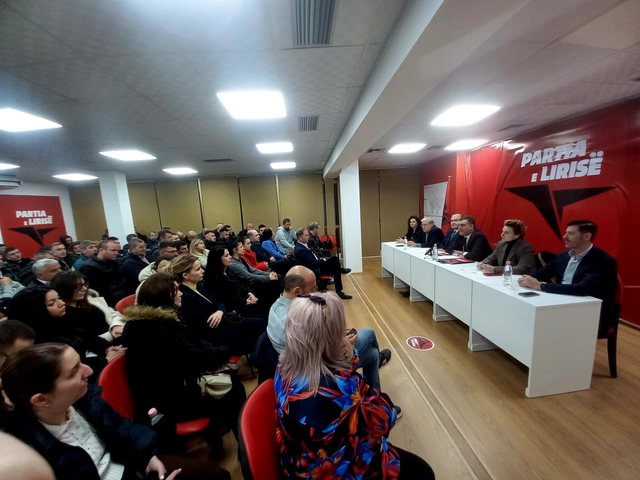 Blushi me mbështetësit e PL-së: Më 11 Maj çlirojmë Elbasanin nga bandat 640 0 whatsapp image 2025 01 25 at 135951 1737813620