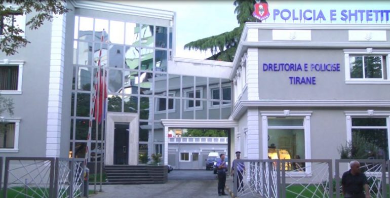 Mashtrim kompjuterik në bursa, sekuestrohen 1.2 mln euro pasuri të 42-vjeçarit Policia e tiranes