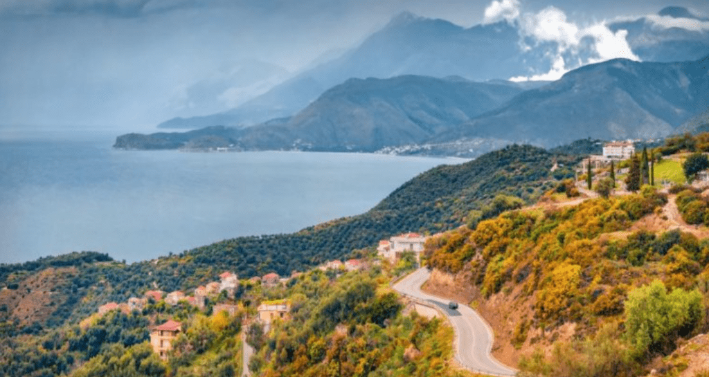 “Lonely Planet”: Ç’duhet të dini përpara se të vizitoni Shqipërinë Screenshot 2025 02 28 084010
