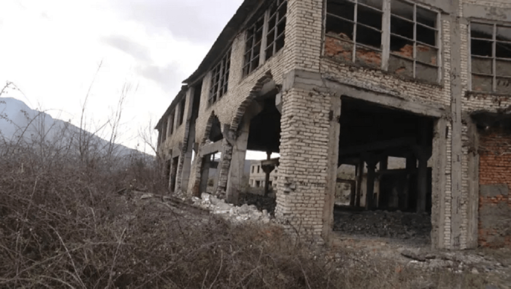 Godinat e rrezikshme në Bulqizë, kërkohet ndërhyrje bz