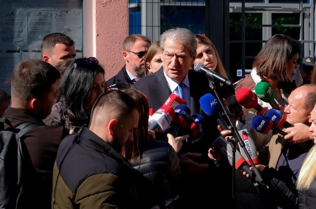Berisha i prerë pas daljes nga SPAK: Prokuroria politike merr fund më 11 maj! IMG 1378