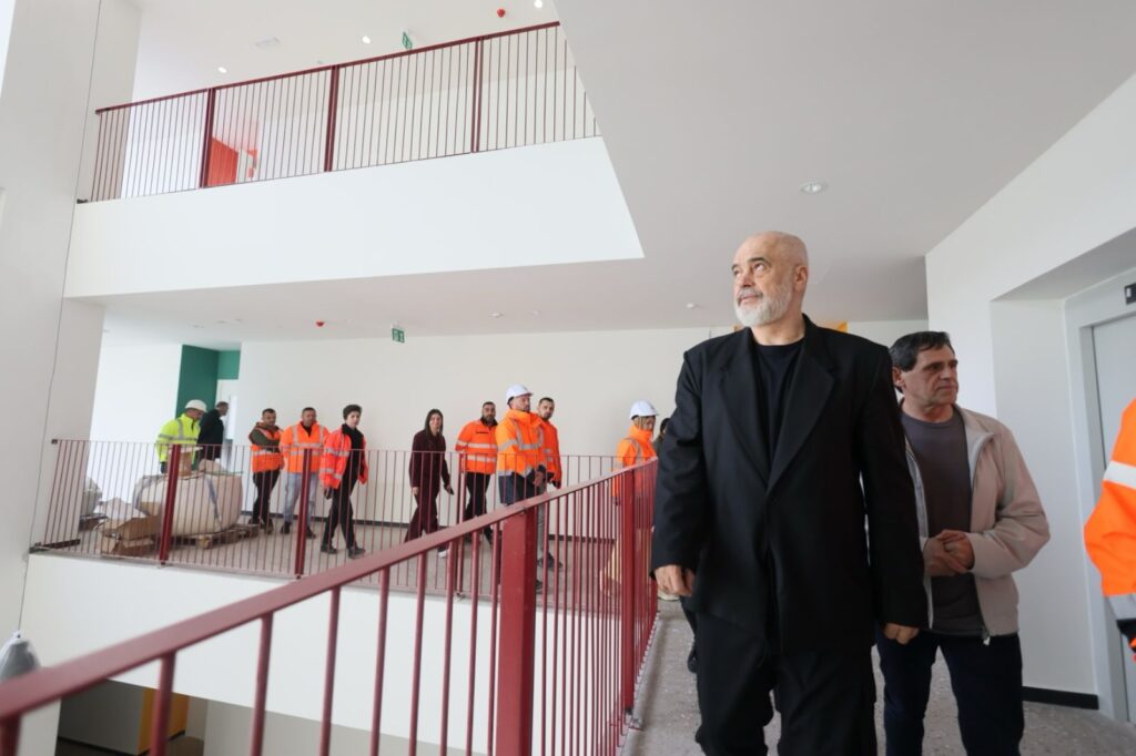 Shkolla ''Angela Merkel'', Rama: Kjo godinë nuk gjendet as mes Parisit. Kamza është befasia e gjithë rilindjes 5 WhatsApp Image 2025 03 10 at 14.45.57 1