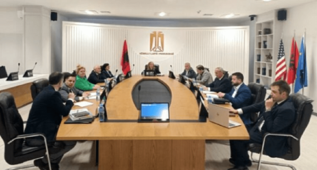KLP transferon 5 prokurorë nga rrethet dhe emëron 3 të tjerë në PP prokurore