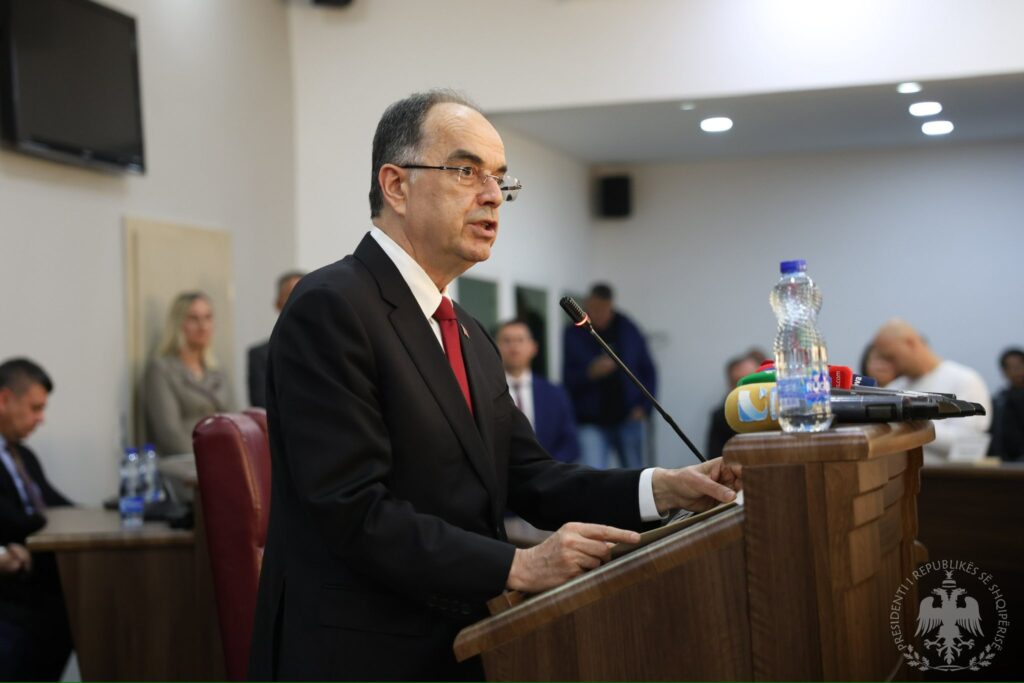 Bajram Begaj shpallet ''Qytetar Nderi'' i Gjilanit, Presidenti: Ky titull u përket gjithë shqiptarëve 4 489907663 641525018653272 4560229895583355818 n