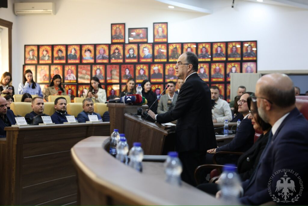 Bajram Begaj shpallet ''Qytetar Nderi'' i Gjilanit, Presidenti: Ky titull u përket gjithë shqiptarëve 3 490683415 641524908653283 432923200753746964 n