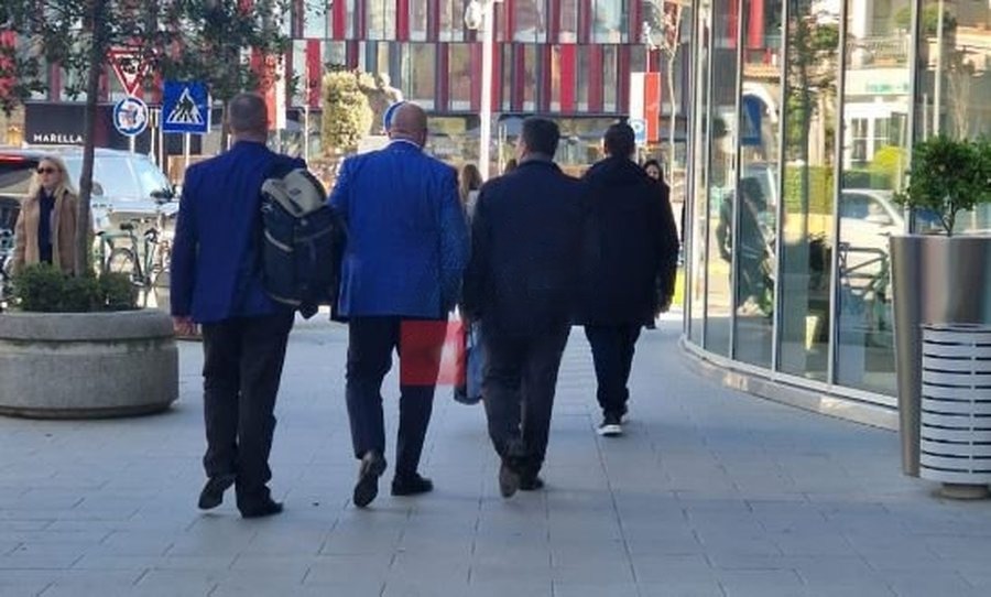 LaCivita në Tiranë për hapjen e fushatës së PD wmremove transformed 2