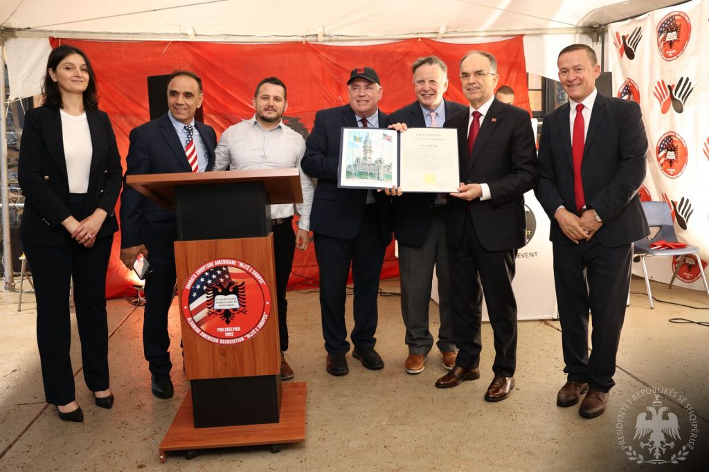 1911b1de 5186 4fa5 bcb4 4ca9b44d661e