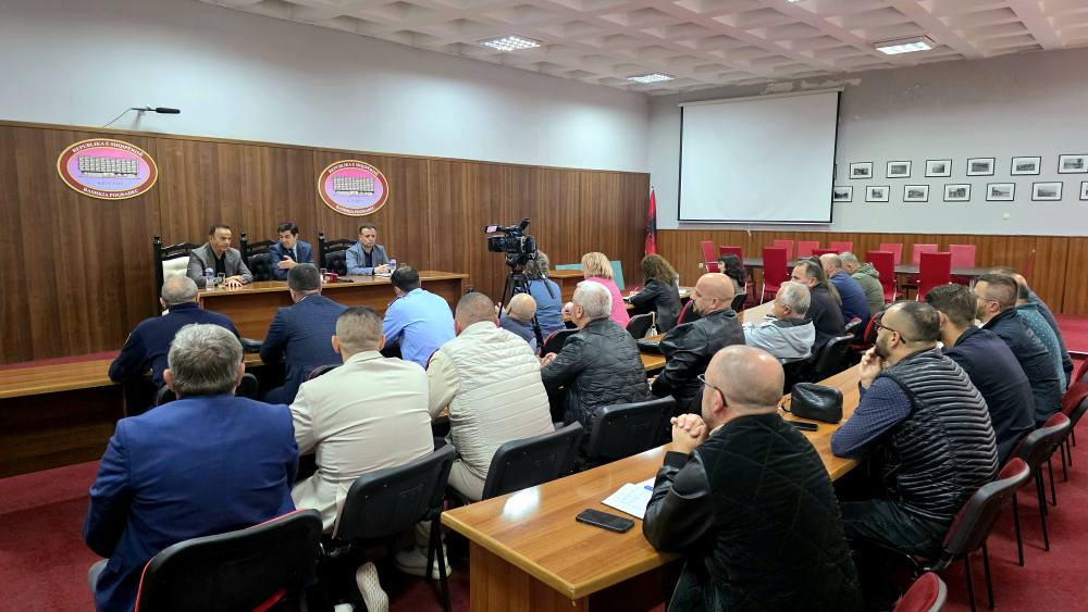 Pogradec, prezantohen masat për sezonin veror 501307367 697043759692608 4739402482439212722 n