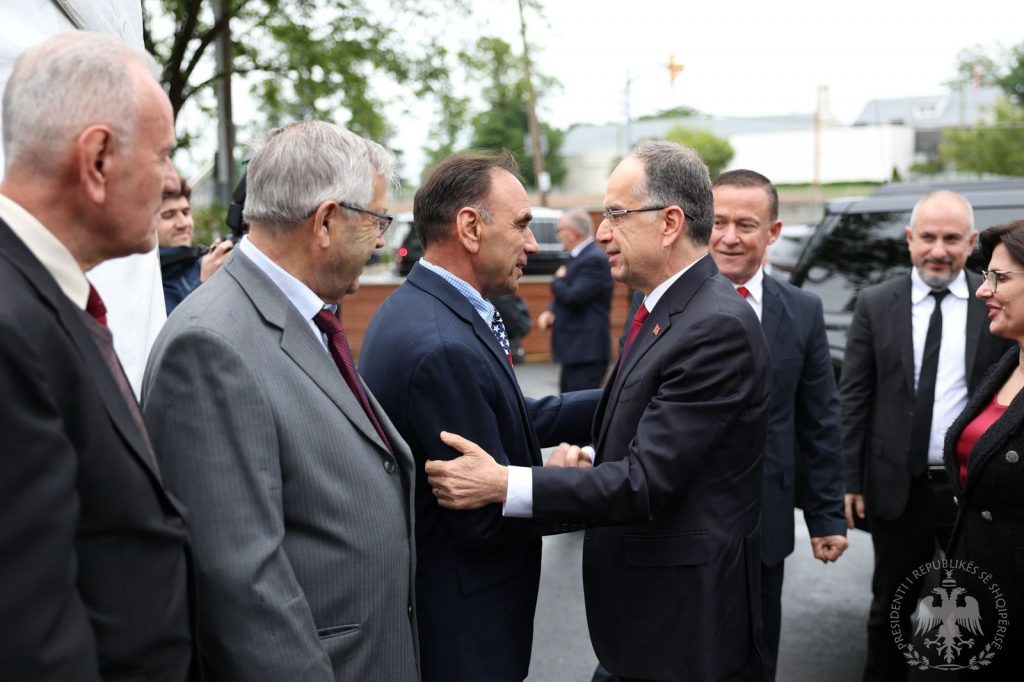 83311d59 521c 493d 8532 e00a10b43a88