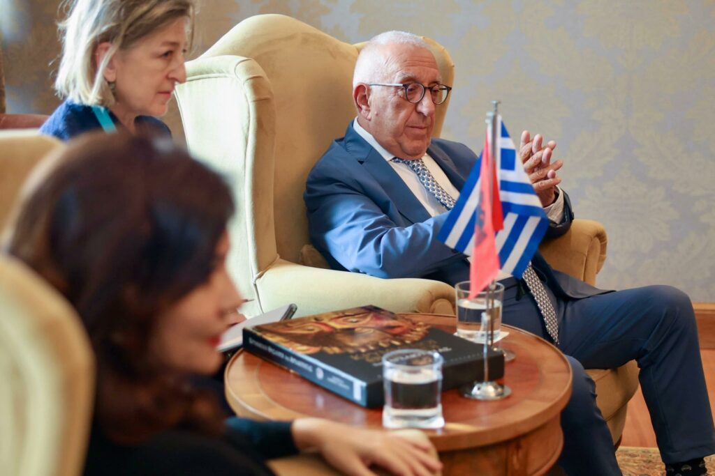 FOTO/ Kryeparlamentarja Spiropali pritet nga homologu grek: Shqiptarët dhe minoriteti ndërtojnë ura miqësie 1 WhatsApp Image 2025 05 23 at 17.27.28 scaled 1