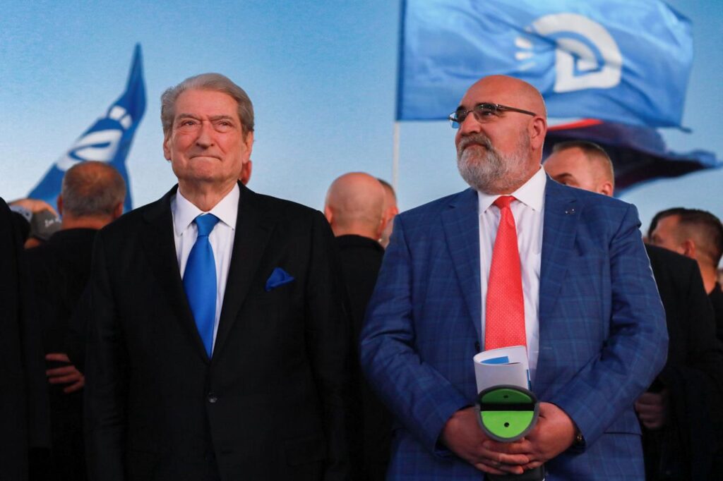 Sa paguhet LaCivita? Drejtuesi i fushatës së PD: Kundër Berishës, të njëjtët njerëz që bënë manovra ndaj Trump-it e456a378 431f 4829 9654 0ba3d5d44200
