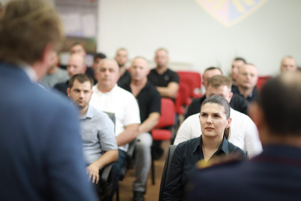 FOTO/ Ambasada e Amerikës: Policia shqiptare po forcon aftësitë kundër krimeve, 33 specialistë përfunduan kursin 5 506404041 1151437373678085 3436184512318128308 n