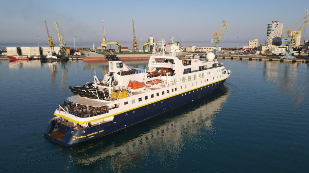 FOTO/ 108 turistë amerikanë në Durrës, Rama: Një linjë e re turistike për Shqipërinë 1 512411317 1276211253874533 400681537034481195 n