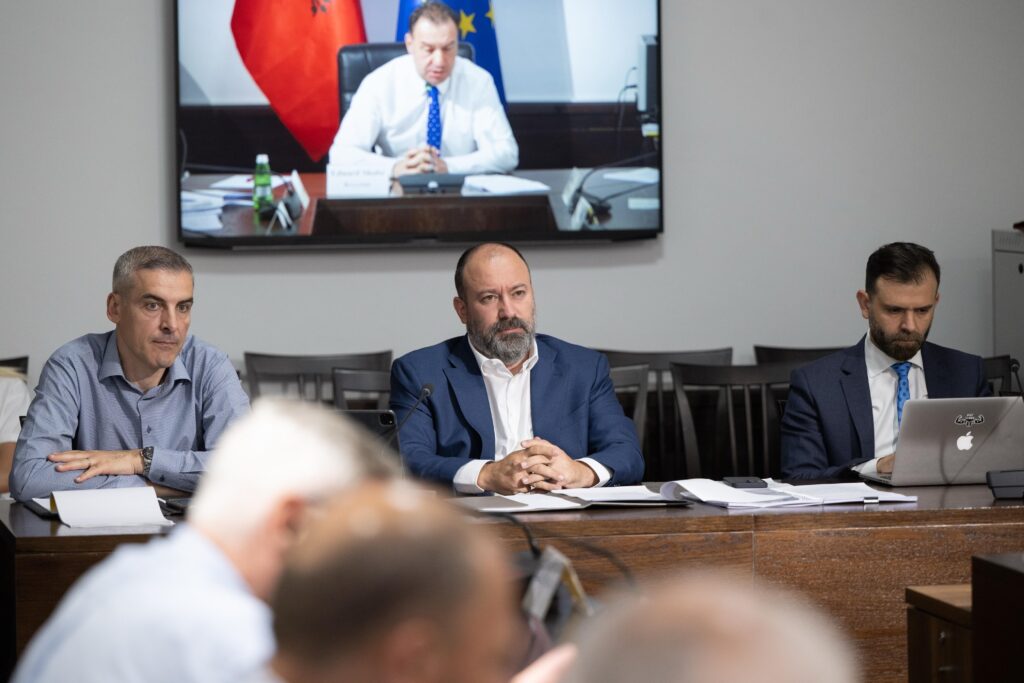 95c56552 17c1 4f20 b572 00d990233406