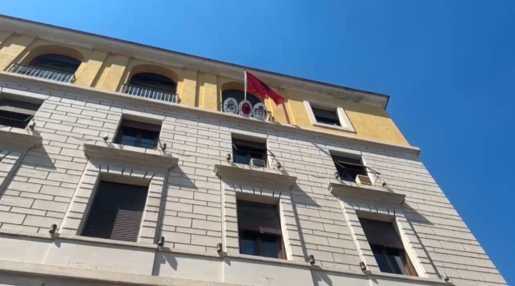 be222b77 c383 4a67 9603 c23c6d10f67d