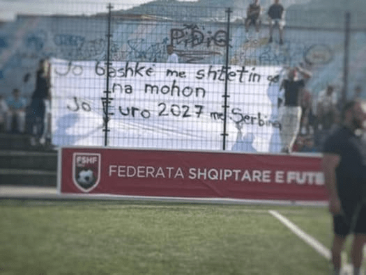 Armand Duka pritet me protesta në Luginën e Preshevës, Tifozat Kuq e Zi: Jo Euro 2027 me shtetin që na mohon 1 image 34