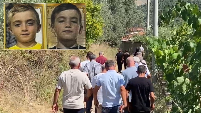 Vëllezërit që u mbytën në lum përcillën në banesën e fundit, banorët: Ngjarje shumë e rëndë wmremove transformed 6