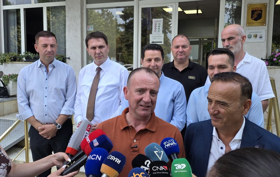 Taravari fajëson kryeministrin Mickovski për thirrjet antishqiptare: Skandaloze dhe të orkestruara 900 0 1754578204xwhatsapp image 2025 08 07 at 44258 pm 153
