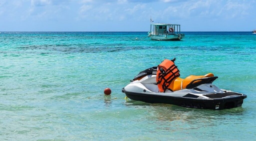 Policia Kufitare e Vlorës aksident në ujë, përplasen dy Jet Ski IMG 2806