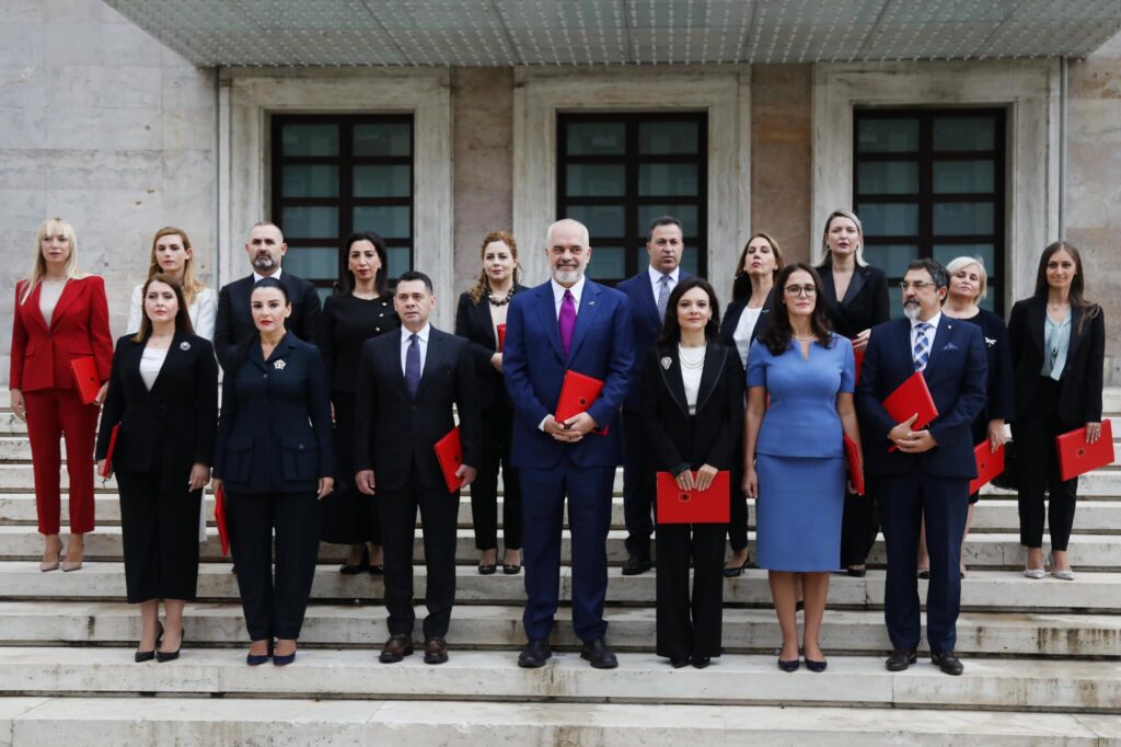 Qeveria e Trete Rama 1