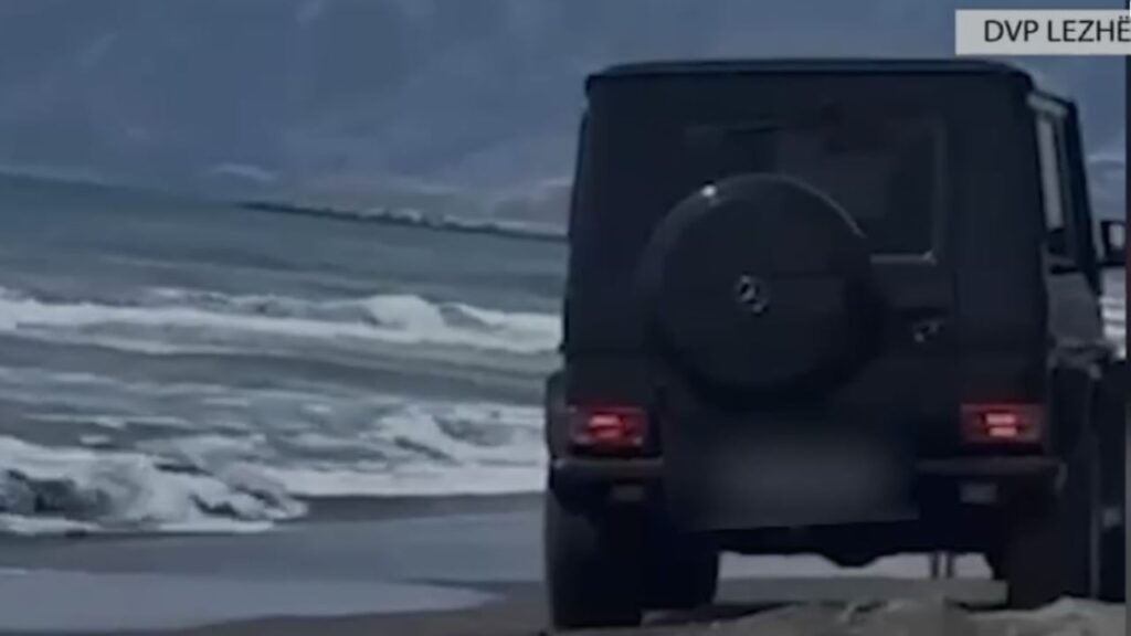 Xhiro me ‘G-Class’ në breg të detit, gjobitet me 50 mijë lekë 23-vjeçari afffggg sd
