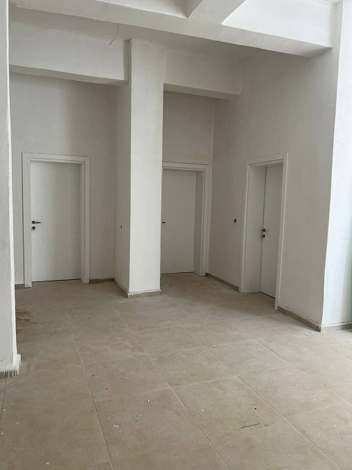 Burrel/ Rehabilitohet tjetër godinë për familjet në nevojë 8 2 1
