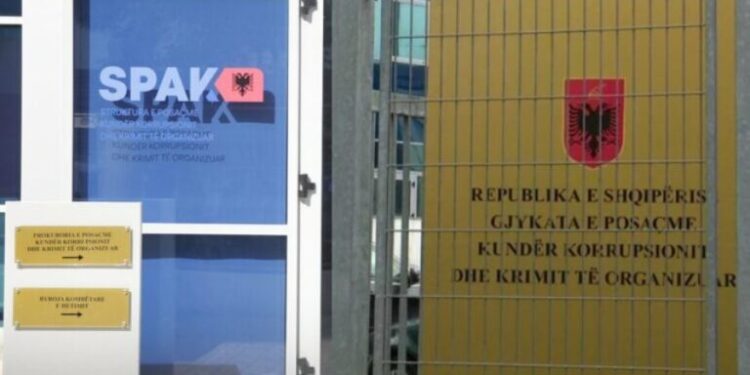 I morën 2 milionë lekë biznesmenit në Korçë arrestohen dy inspektorët e ISHTI-t IMG 3250