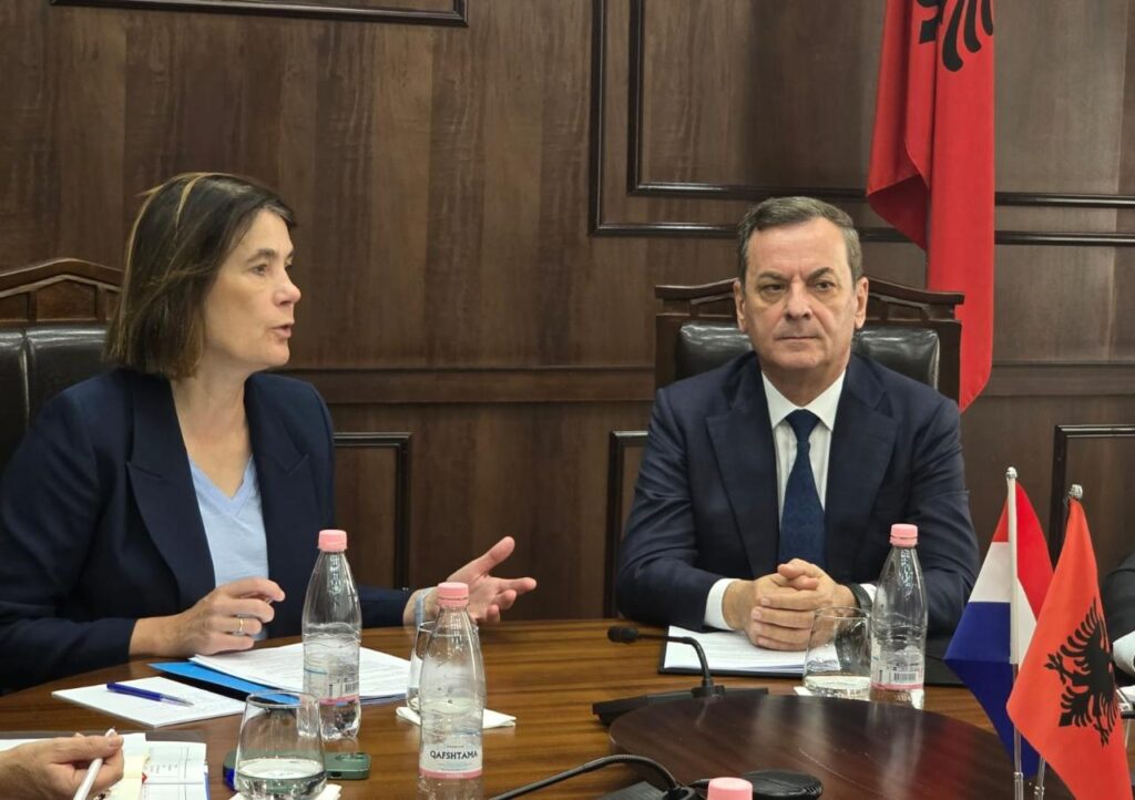 WhatsApp Image 2025 09 29 at 16.55.26