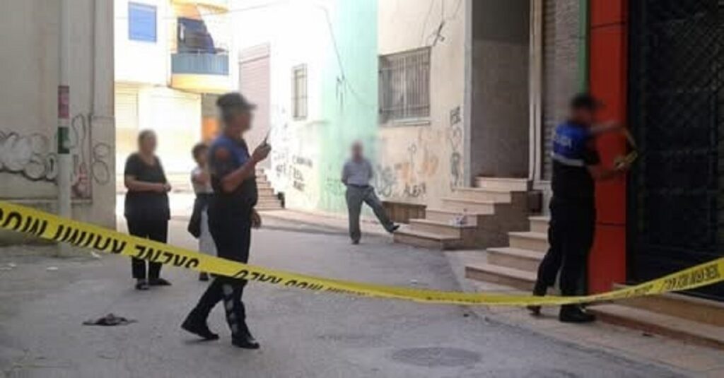 E rëndë në Tiranë, 16-vjeçarja hidhet nga pallati në ndërtim dhe ndërron jetë 1238383136109443073898