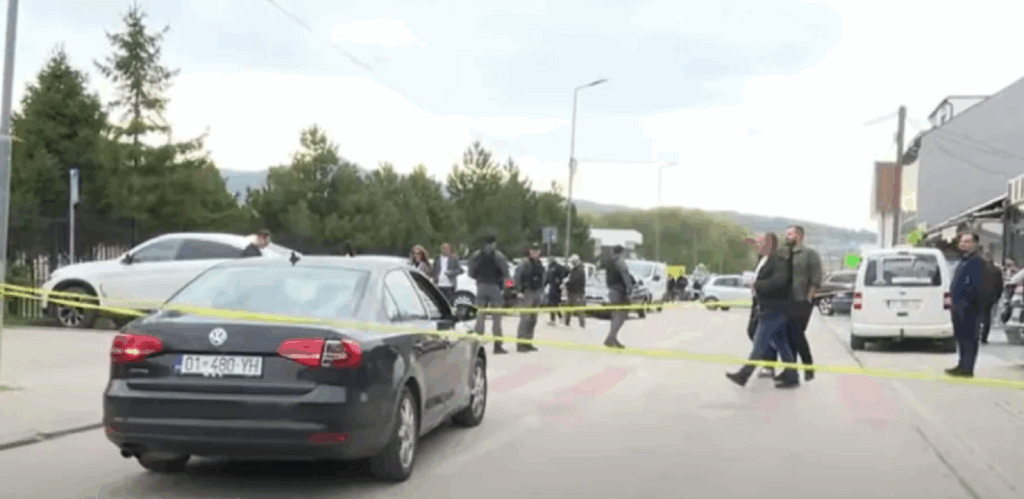 Të shtëna me armë para qendrës së votimit në Drenas të Kosovës drenas