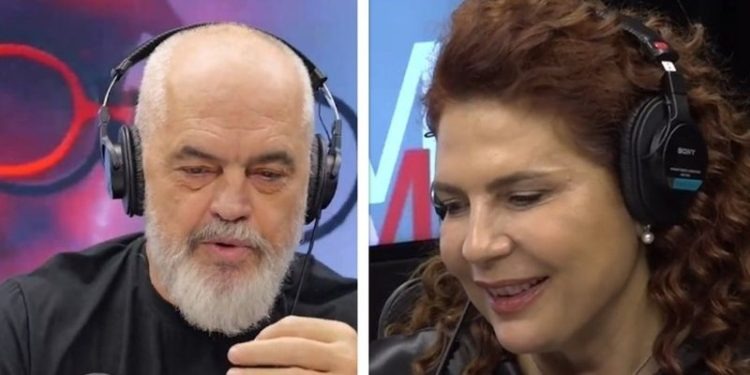 Rama i jep direktivat kandidates për kryetare bashkie në Vlorë IMG 3421