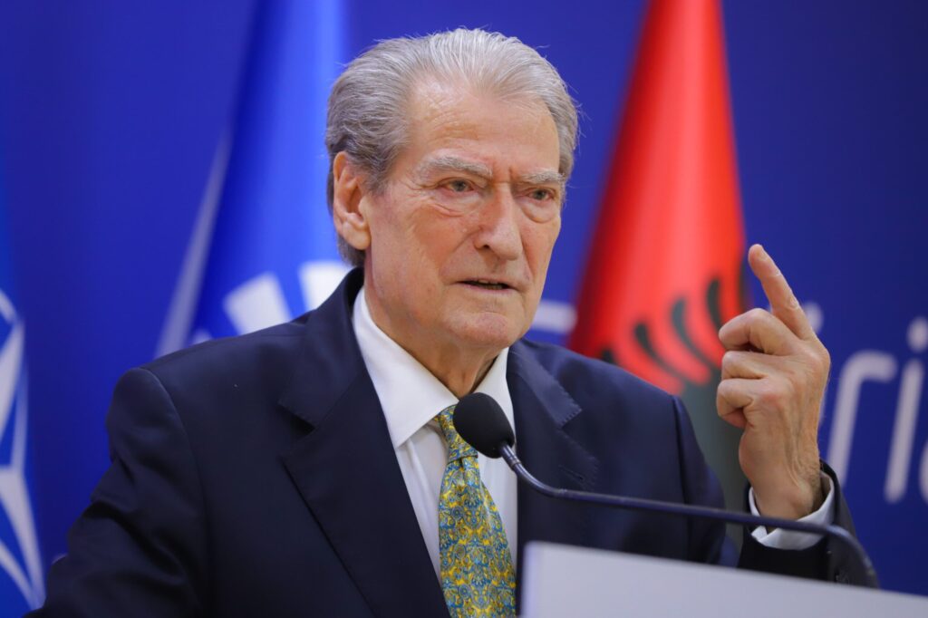 Berisha: Të hënën nis parlamenti para Kryeministrisë IMG 3650