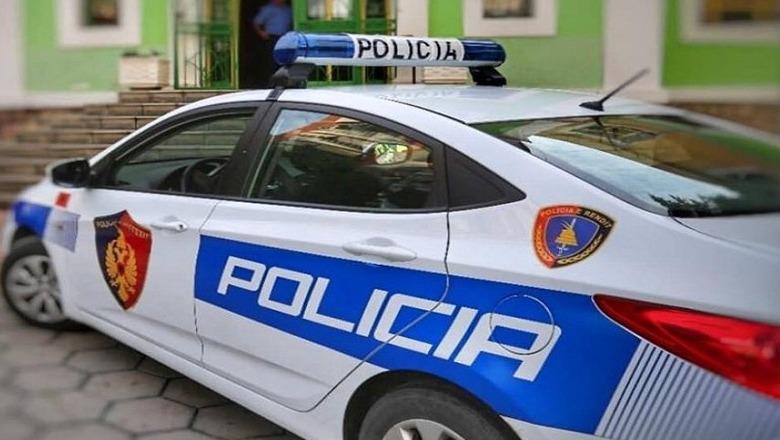 Kërcënoi me çifte bashkëshorten, pranga 49-vjeçarit fier1762349864 makinepolicie