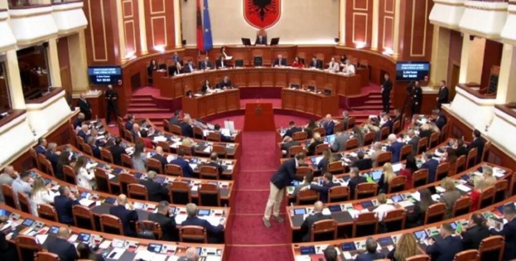 kuvendi parlamenti 640x324 1