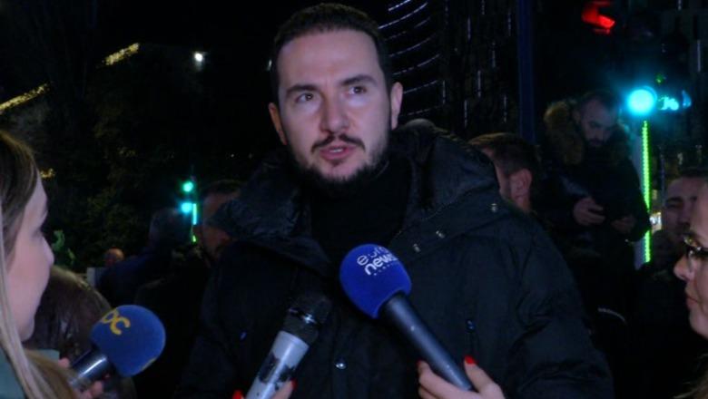 Nga protesta Salianji i përgjigjet Berishës: Jam pjesë e PD, s’më largon dot askush nga partia 1766424844 ervinsalianji