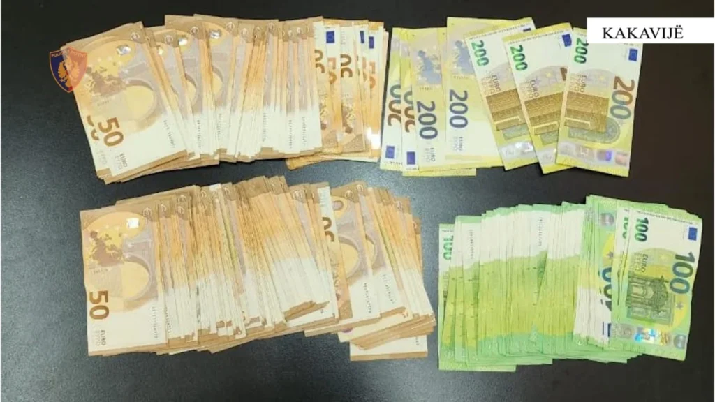 666f7737 eb29 4cb6 b485 795808720e01 sd