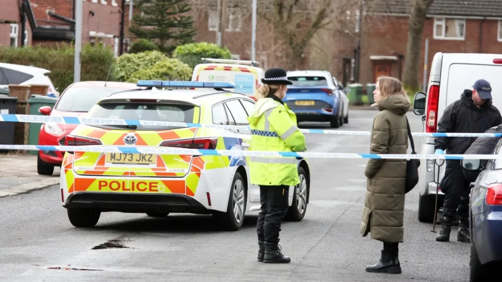 82025 man woman arrested suspicion 1048863080 sd