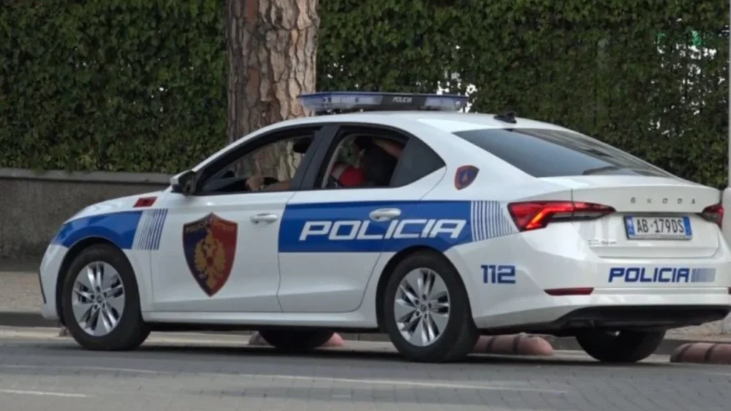 Kërcënoi bashkëshorten se do ta vriste me pistoletë, arrestohet 53-vjeçari në Tepelenë IMG 6891